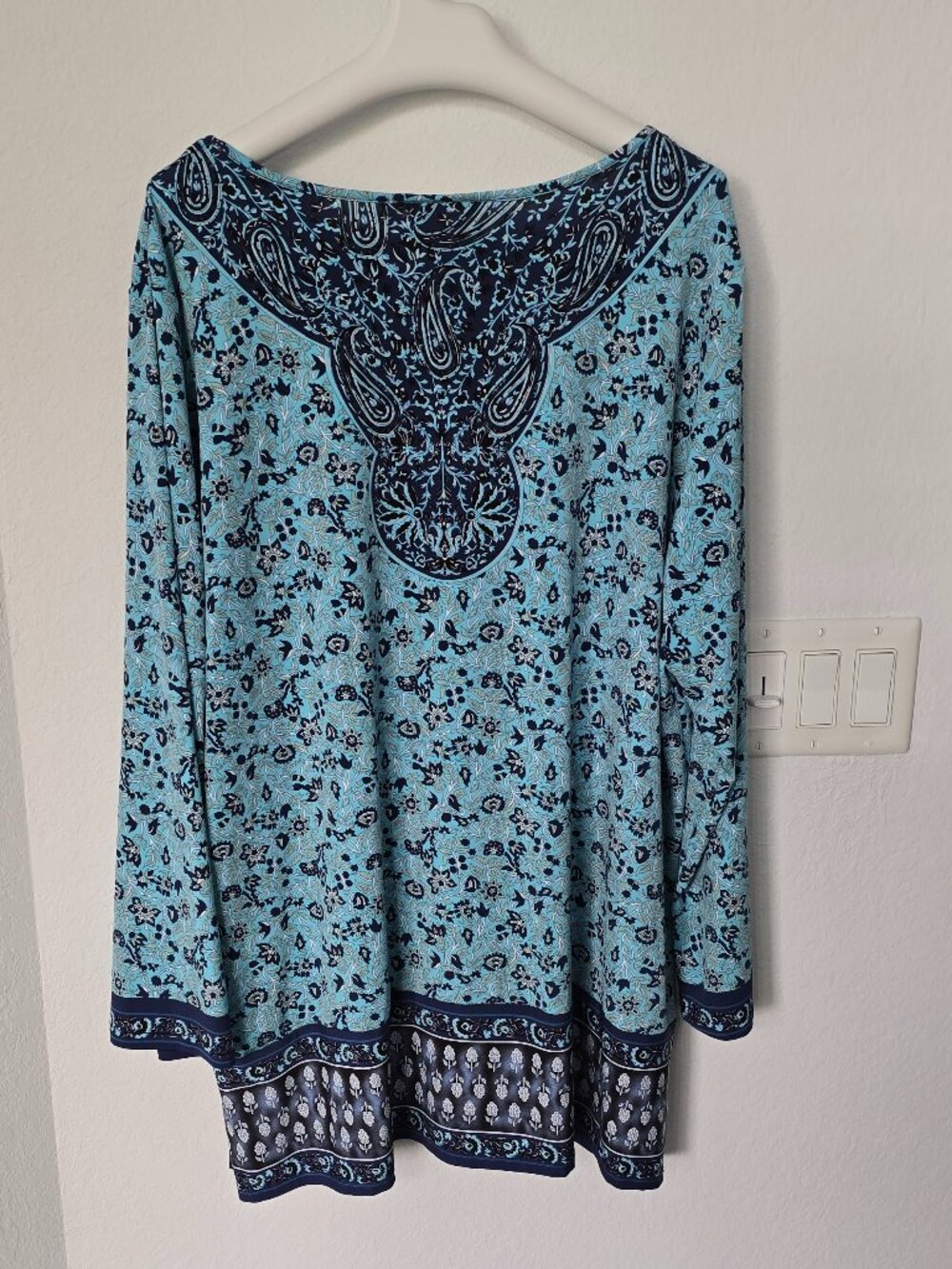 Belle by Kim Gravel Floral Boho Print Knit Top, Turquoise/Navy, Size 2X EUC - Picture 3 of 5